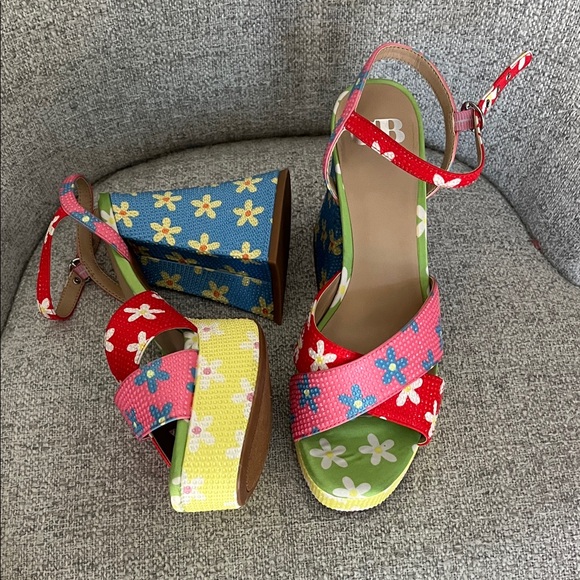 Shoes - Gianni Bini Utli Mate floral rainbow rhinestone ankle strap platform sandals 8.5